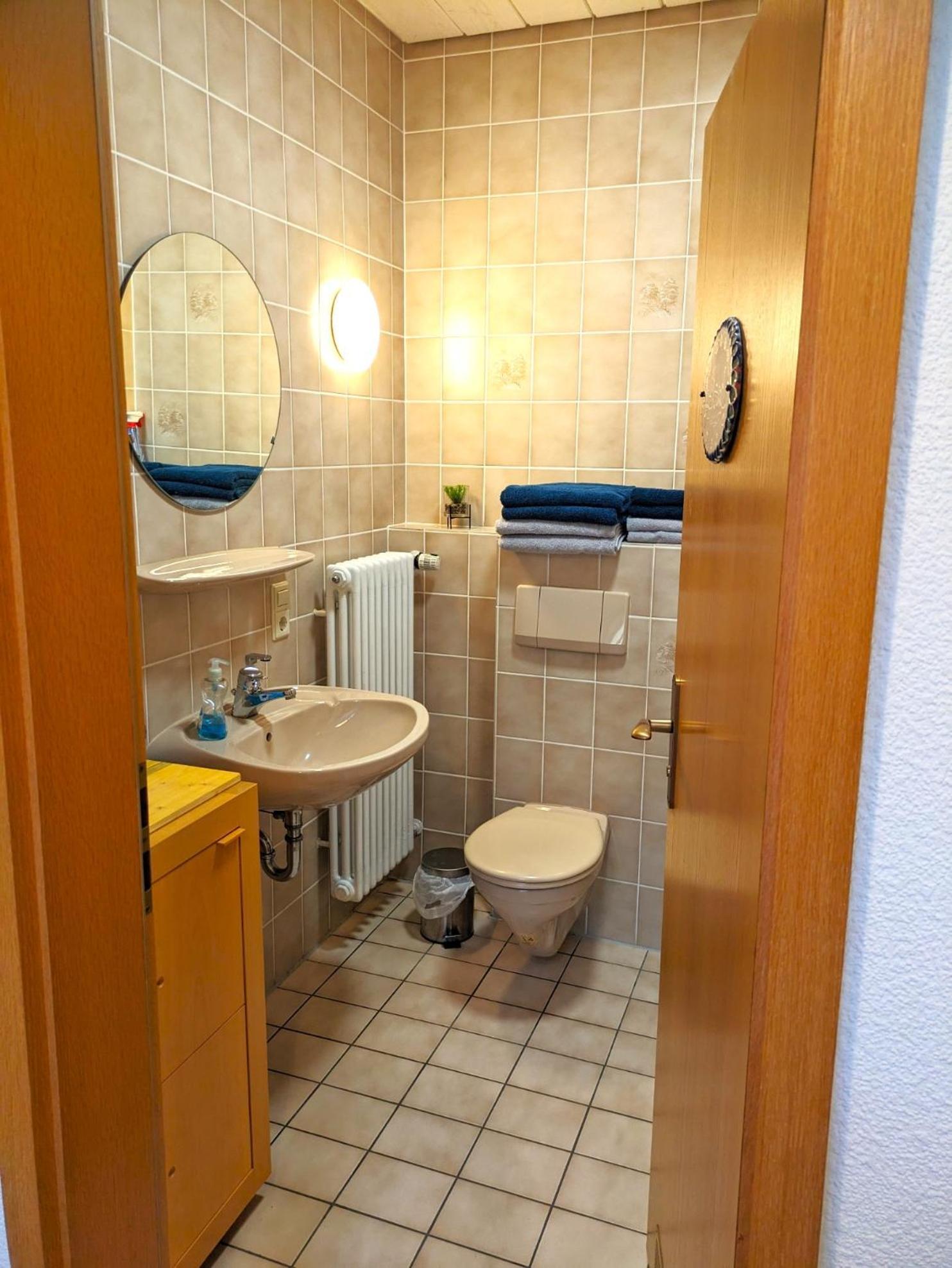 4 Zimmer Geraeumige Und Ruhig Gelegene Ferien- Und Monteurwohnung Nur Fuer Sie Allein Aujvari Vermietungen Spiegelberg Exteriér fotografie