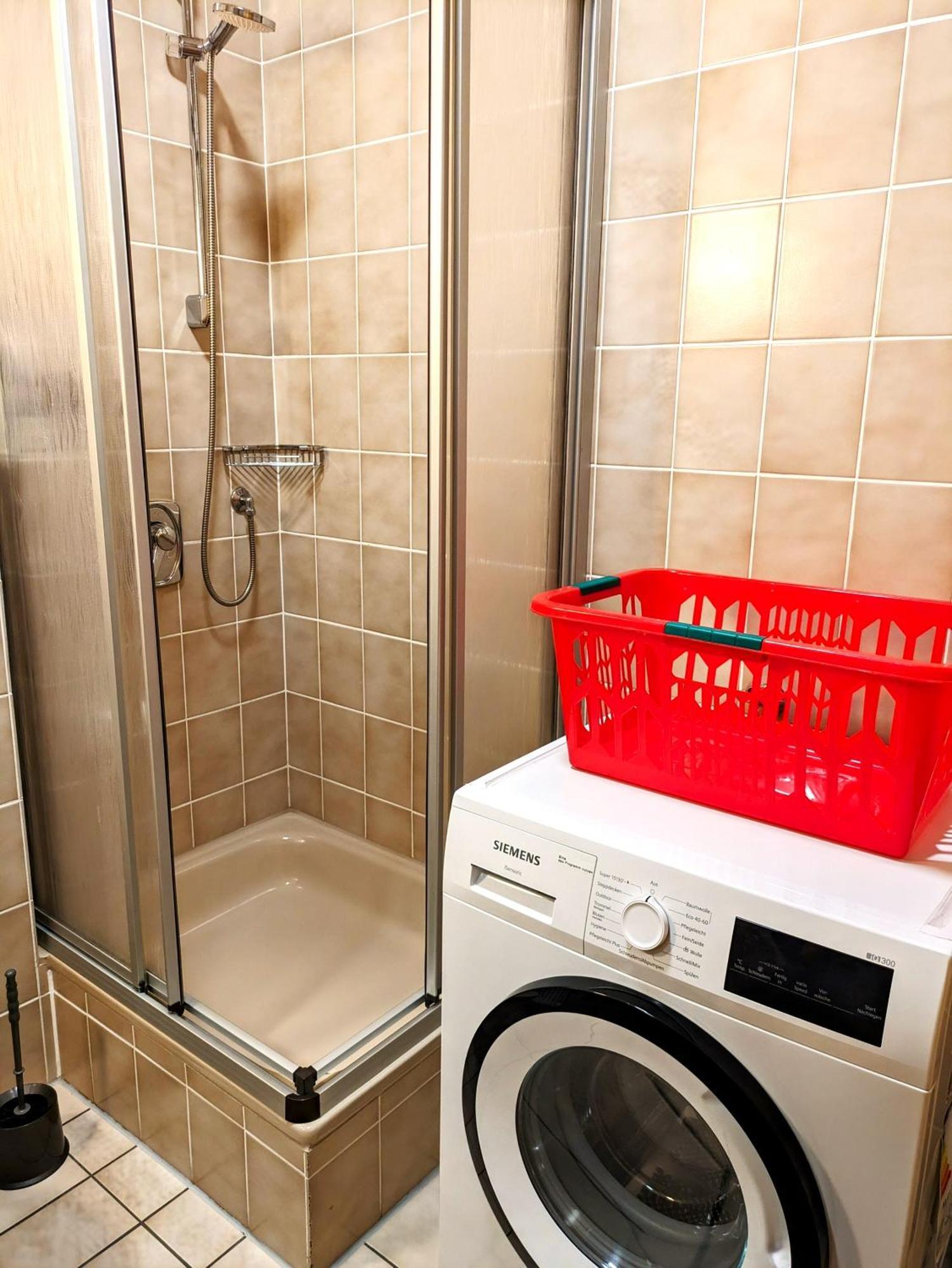 4 Zimmer Geraeumige Und Ruhig Gelegene Ferien- Und Monteurwohnung Nur Fuer Sie Allein Aujvari Vermietungen Spiegelberg Exteriér fotografie