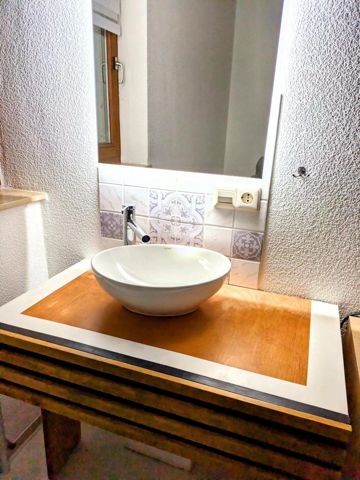 4 Zimmer Geraeumige Und Ruhig Gelegene Ferien- Und Monteurwohnung Nur Fuer Sie Allein Aujvari Vermietungen Spiegelberg Exteriér fotografie